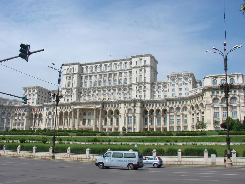 Color Apartments Downtown Bucureşti Exterior foto